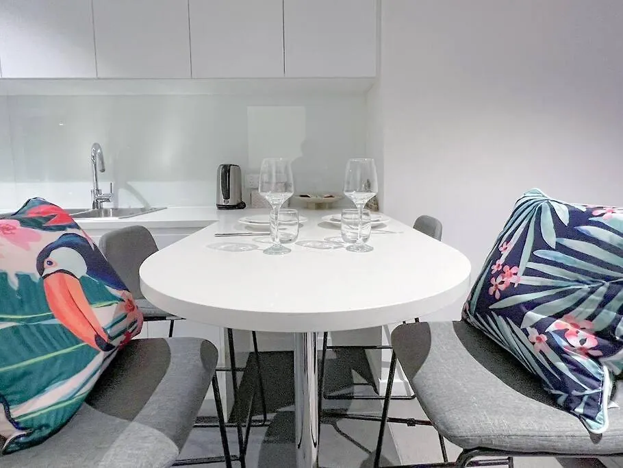 Amazing 2 Bedroom In Cbd! Brisbane Lägenhet